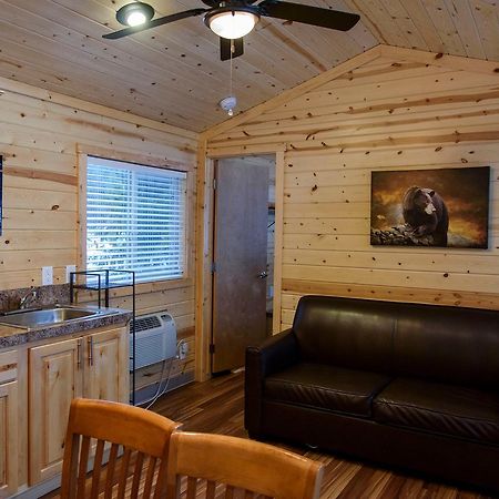 Idyllwild Camping Resort Cottage ภายนอก รูปภาพ