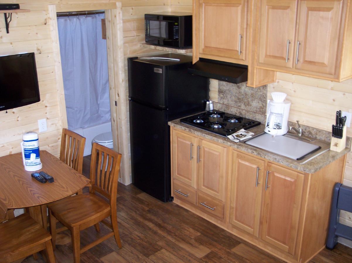 Idyllwild Camping Resort Cottage ภายนอก รูปภาพ